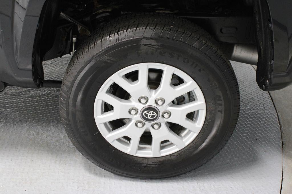 2025 Toyota Tacoma 4WD SR5