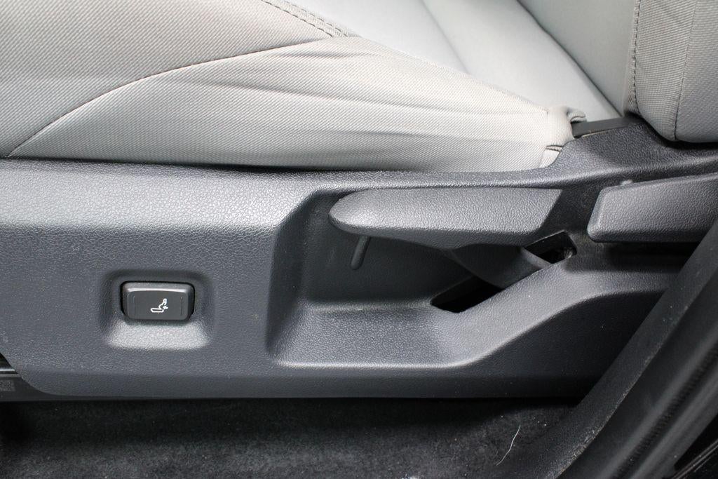 2025 Toyota Tacoma 4WD SR5