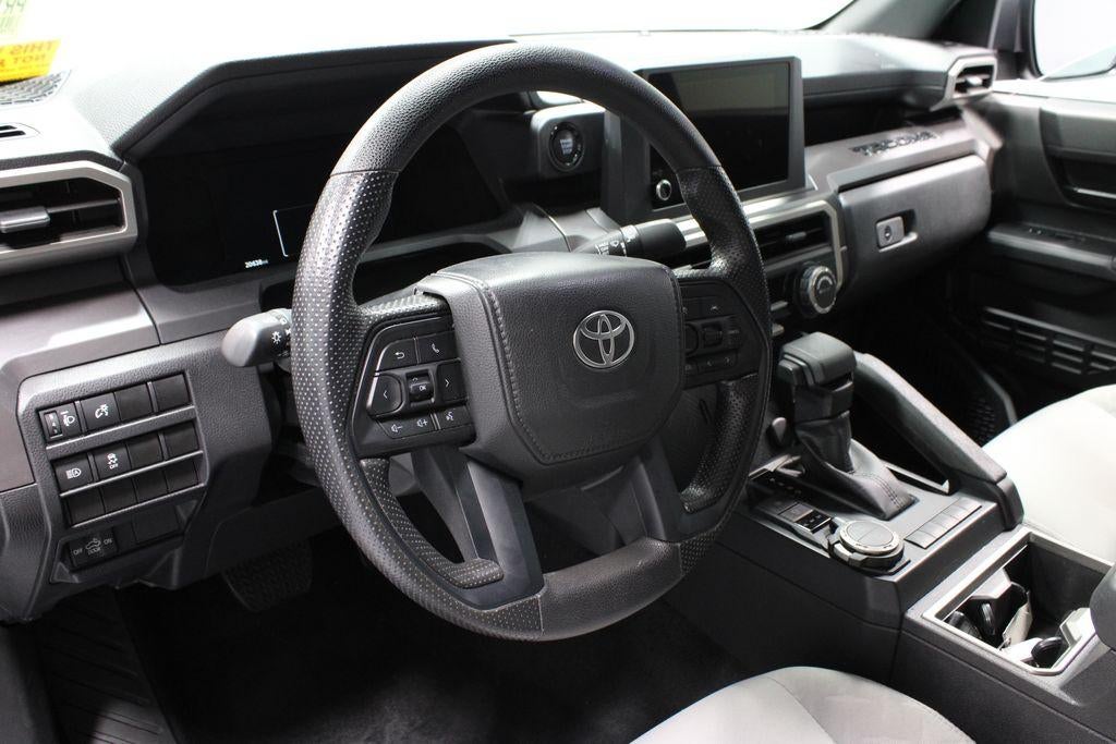 2025 Toyota Tacoma 4WD SR5