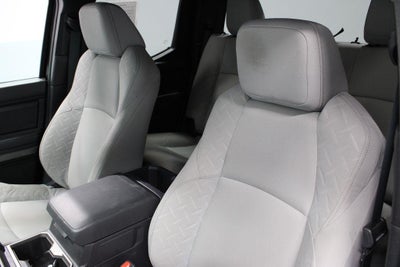 2025 Toyota Tacoma 4WD SR5