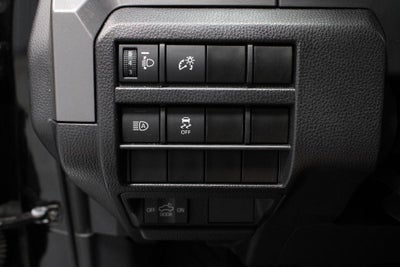 2025 Toyota Tacoma 4WD SR5