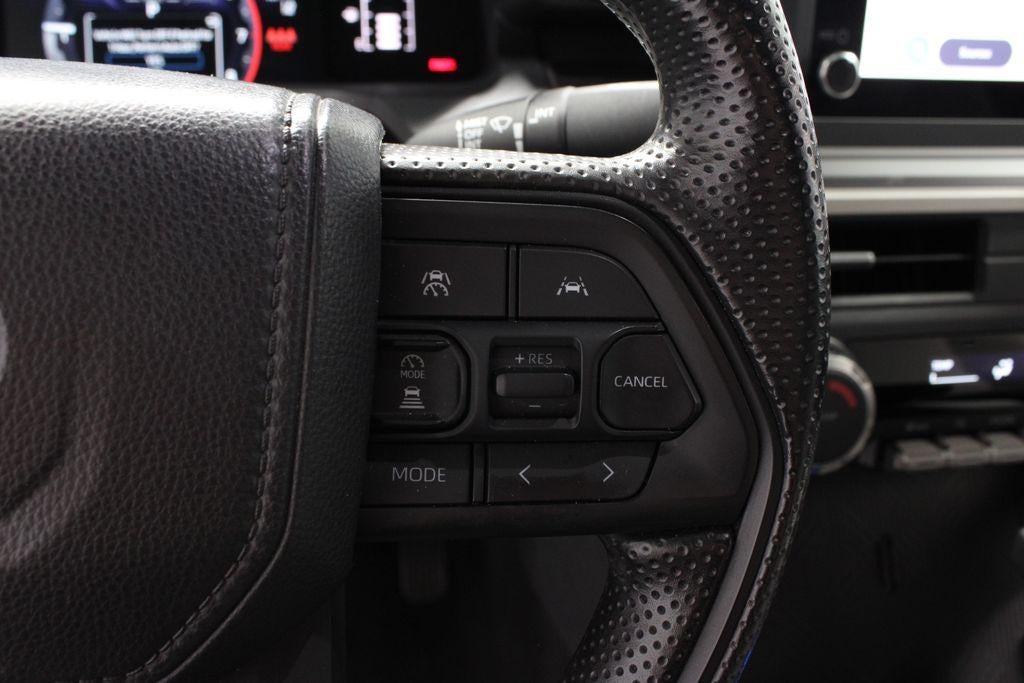 2025 Toyota Tacoma 4WD SR5