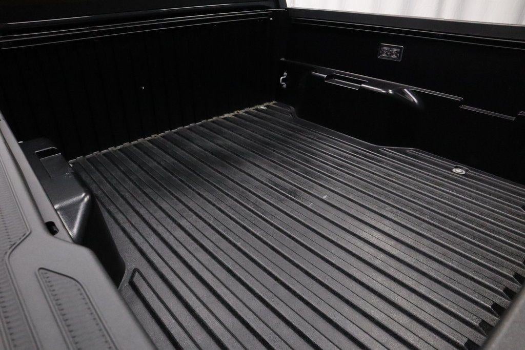 2025 Toyota Tacoma 4WD SR5