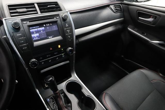 2017 Toyota Camry SE