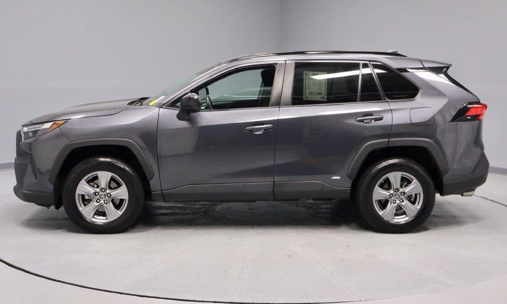 2023 Toyota RAV4 LE