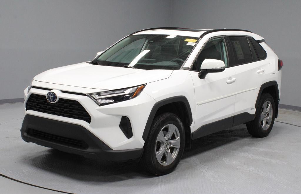 2022 Toyota RAV4 XLE