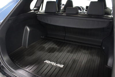 2023 Toyota RAV4 SE