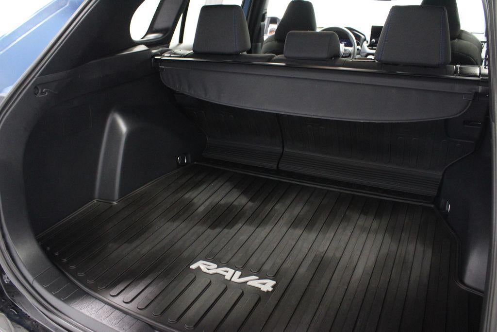 2023 Toyota RAV4 SE