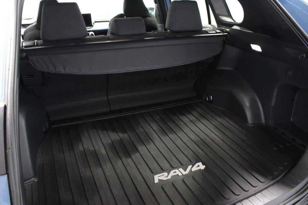 2023 Toyota RAV4 SE