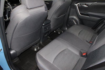 2023 Toyota RAV4 SE