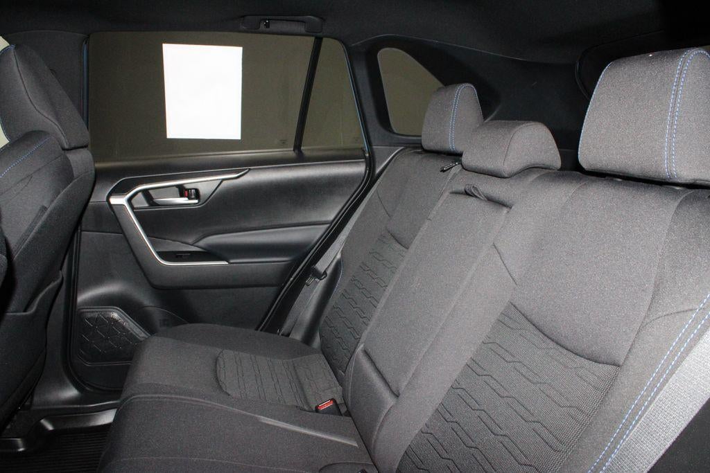 2023 Toyota RAV4 SE