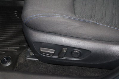 2023 Toyota RAV4 SE