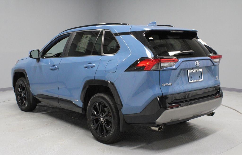 2023 Toyota RAV4 SE