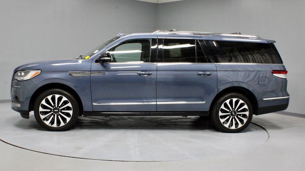 2023 Lincoln Navigator L Reserve