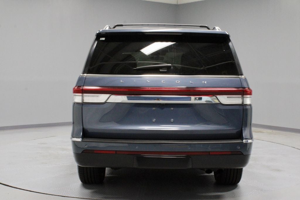2023 Lincoln Navigator L Reserve