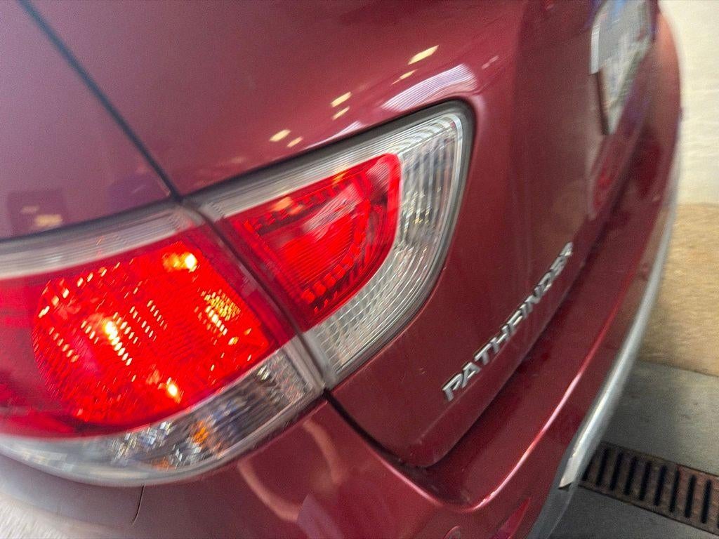 2014 Nissan Pathfinder SL