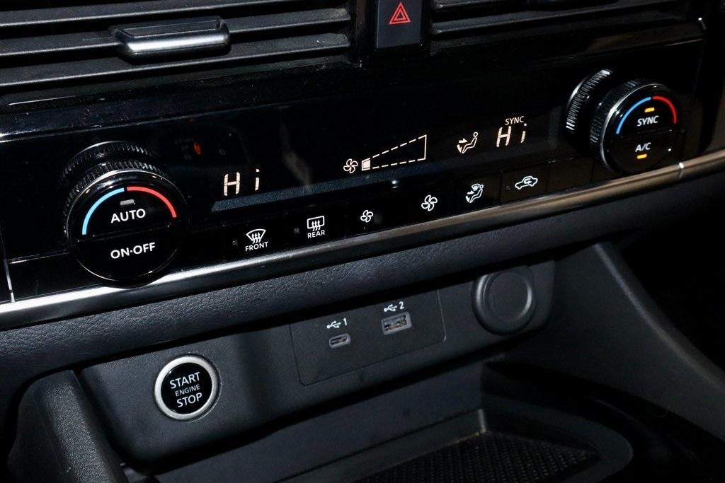 2022 Nissan Rogue SV