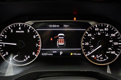 2024 Nissan Pathfinder SV
