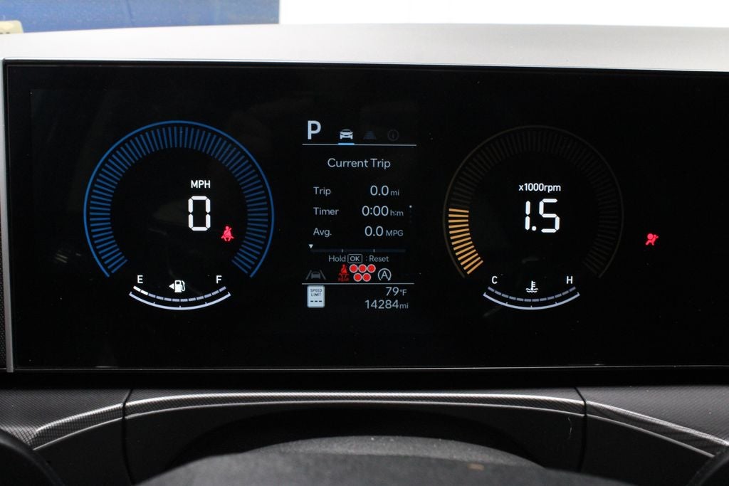 2025 Hyundai SANTA FE SE