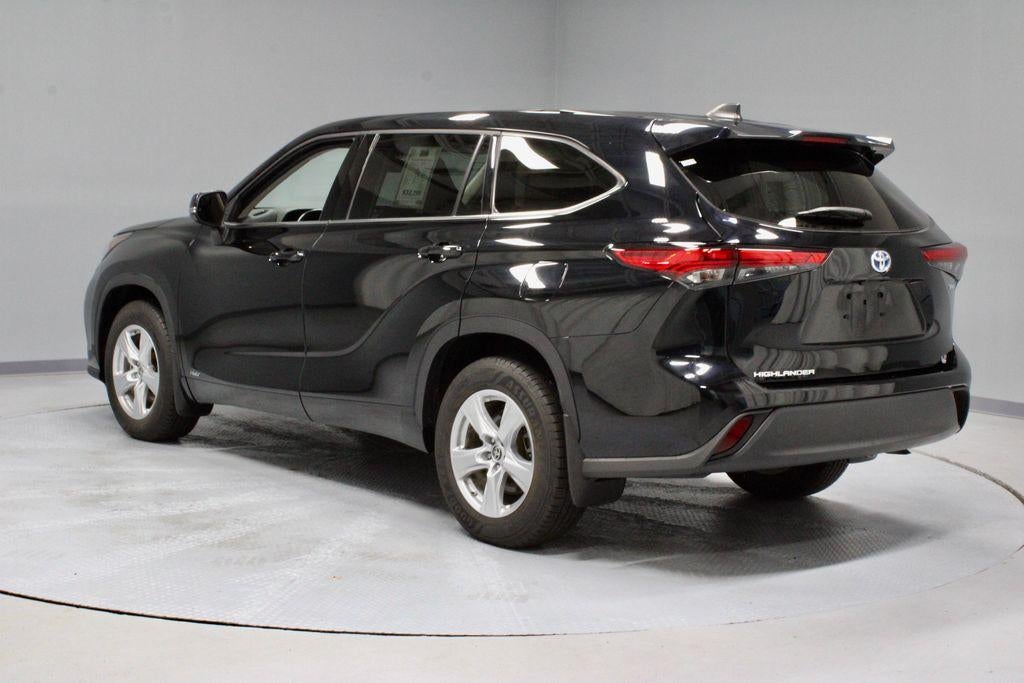 2022 Toyota Highlander LE