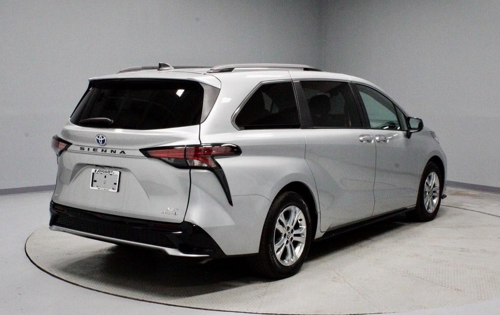 2022 Toyota Sienna XSE