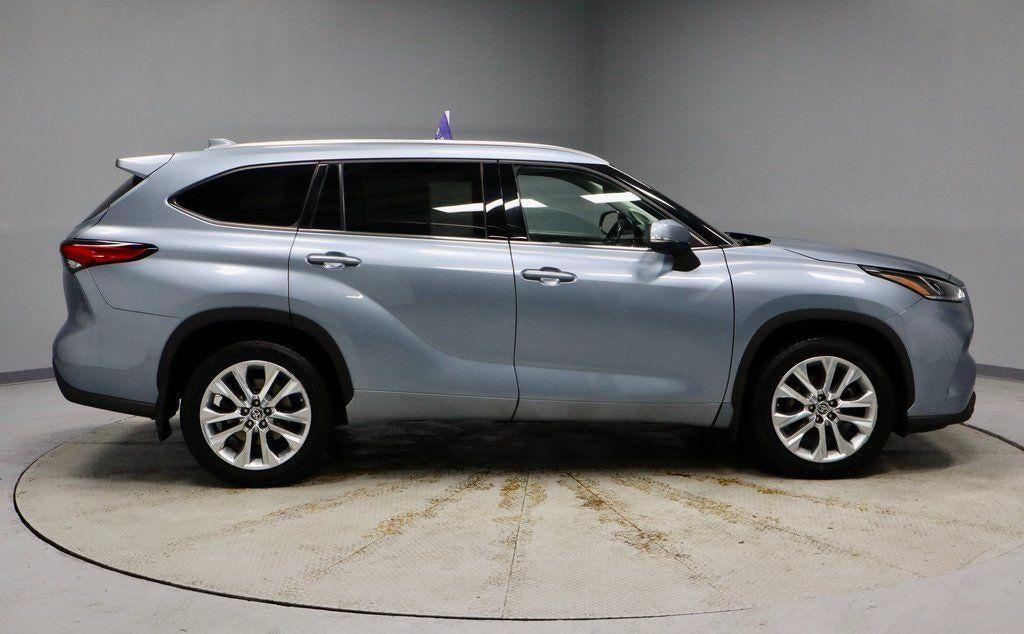 2022 Toyota Highlander Limited