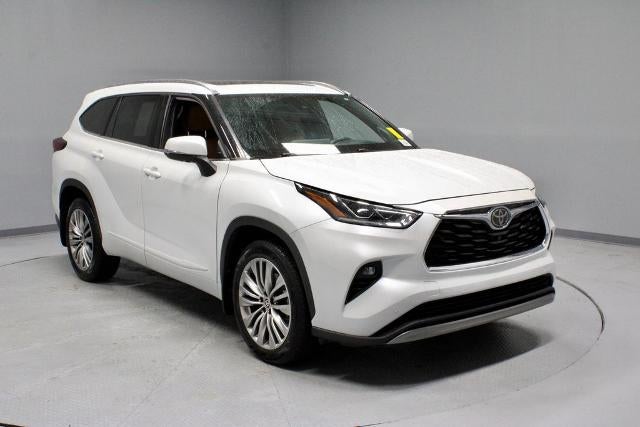 2022 Toyota Highlander Platinum