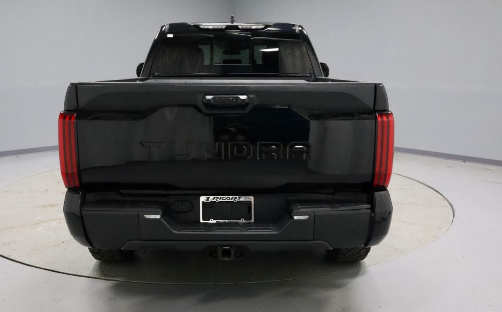 2022 Toyota Tundra 4WD SR5