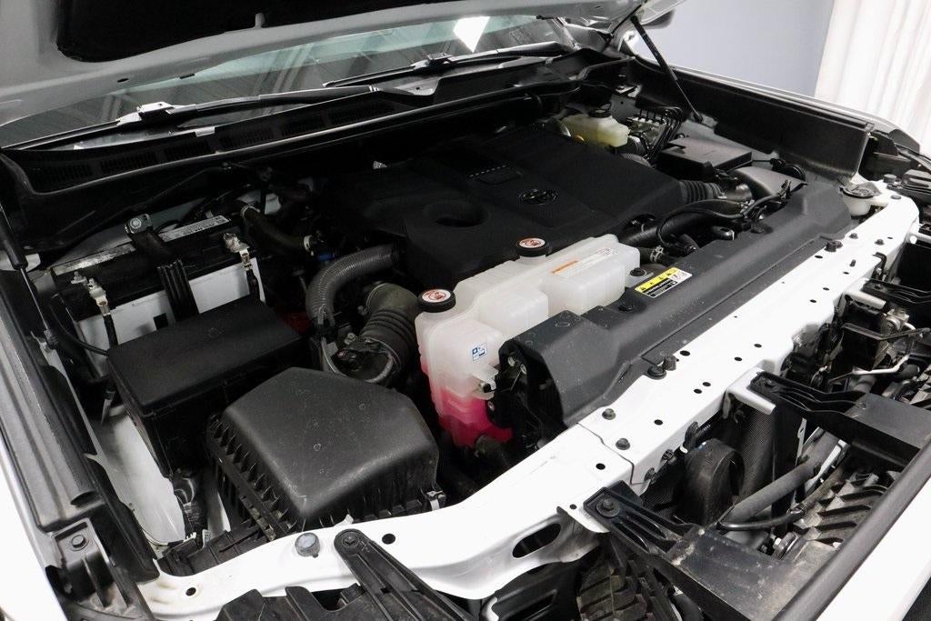 2025 Toyota Tundra 4WD SR5