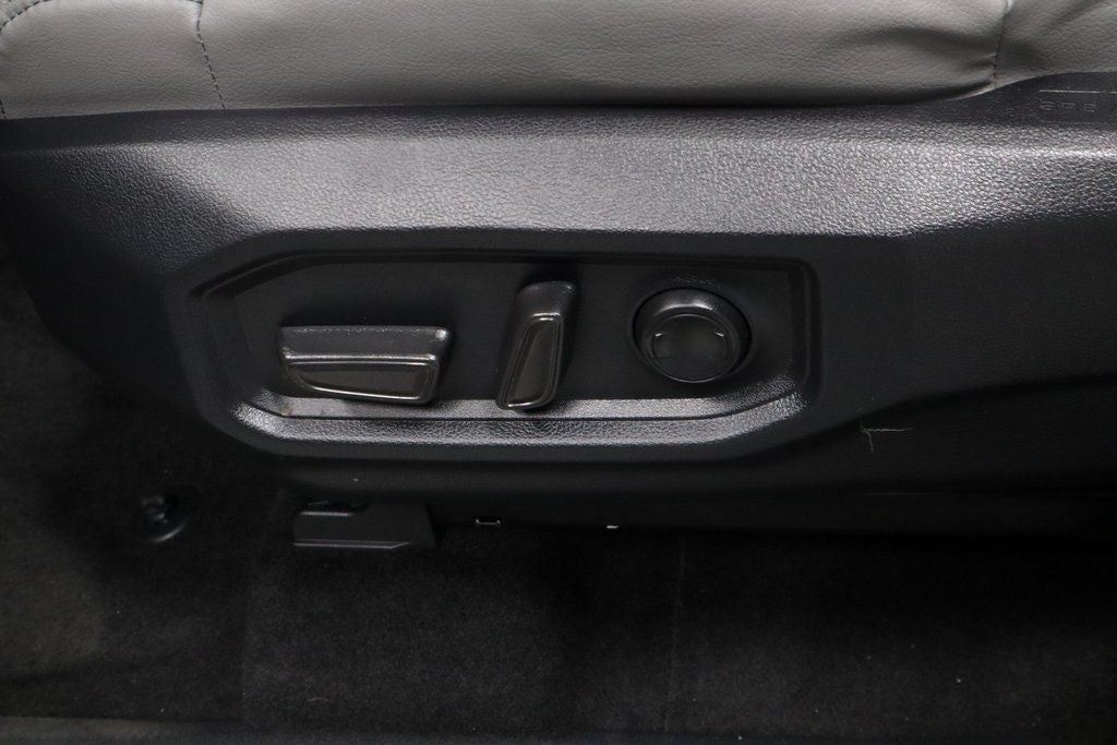 2023 Toyota Tundra 4WD SR5