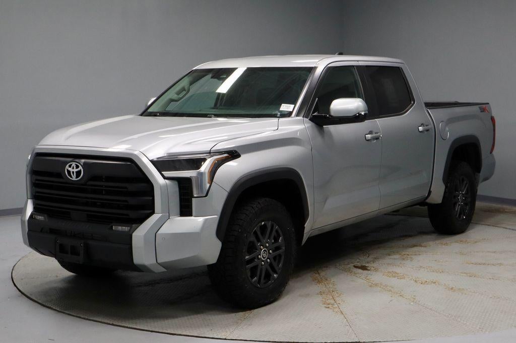 2024 Toyota Tundra 4WD SR5