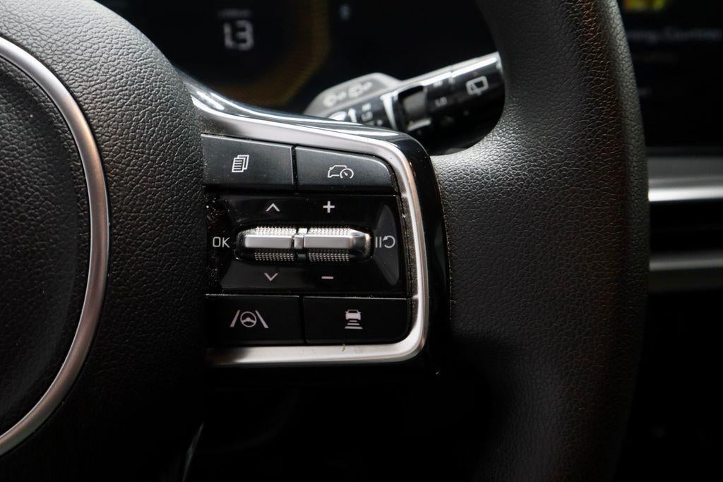 2025 Kia Sorento LX