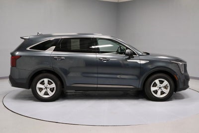 2025 Kia Sorento LX
