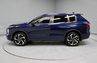 2022 Mitsubishi Outlander SE
