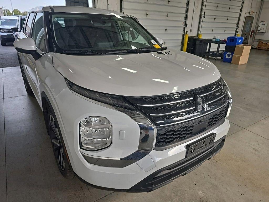 2022 Mitsubishi Outlander