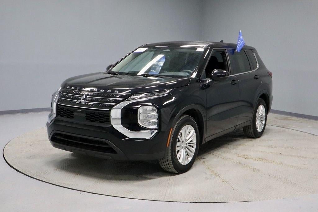 2024 Mitsubishi Outlander ES