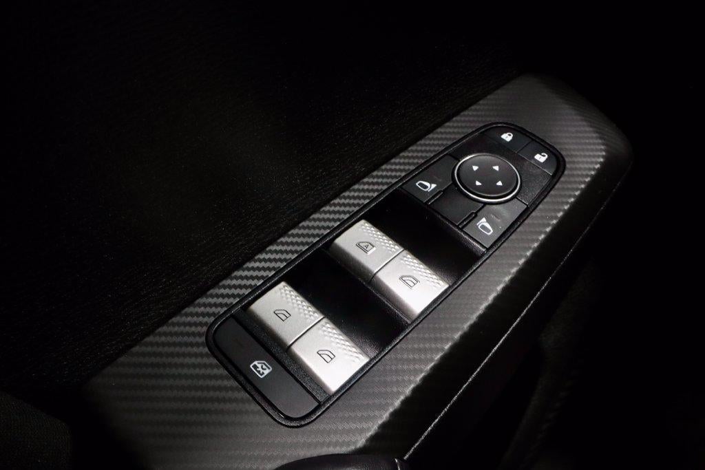 2025 Mitsubishi Outlander ES
