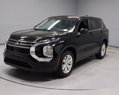 2025 Mitsubishi Outlander ES