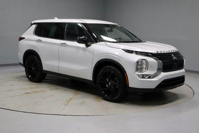 2023 Mitsubishi Outlander SE Black Edition