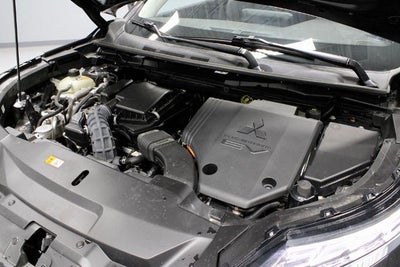2023 Mitsubishi Outlander PHEV SE