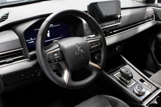2023 Mitsubishi Outlander PHEV SE