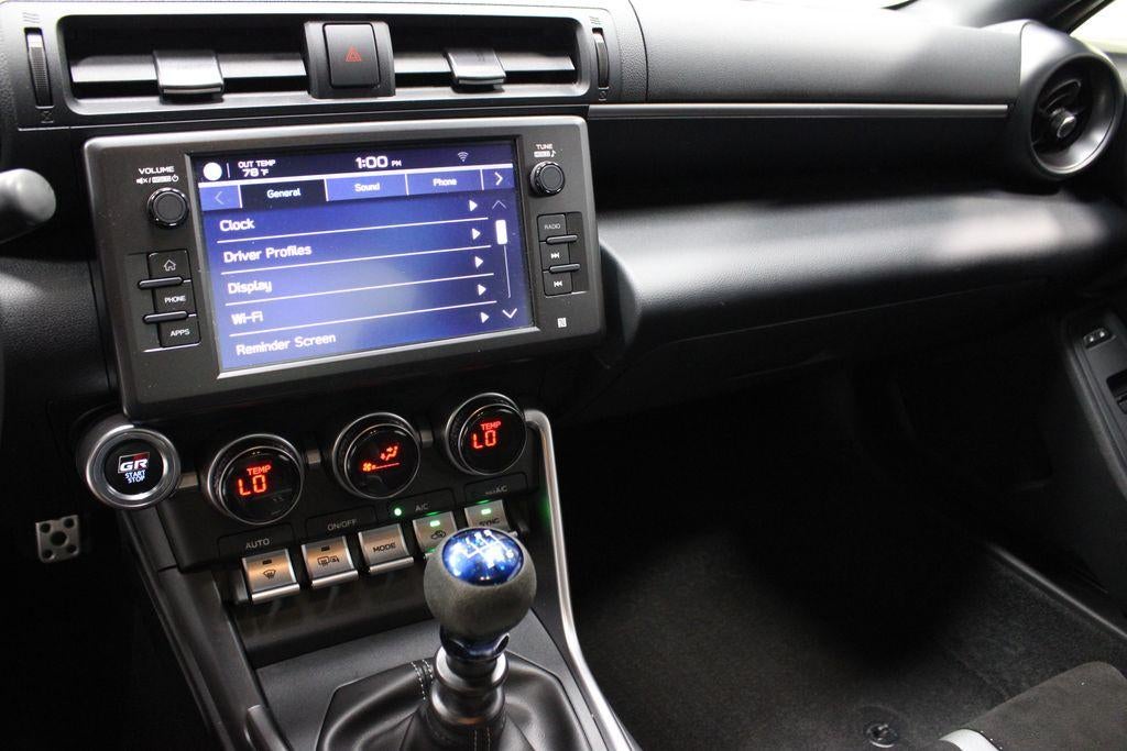 2024 Toyota GR86 Premium