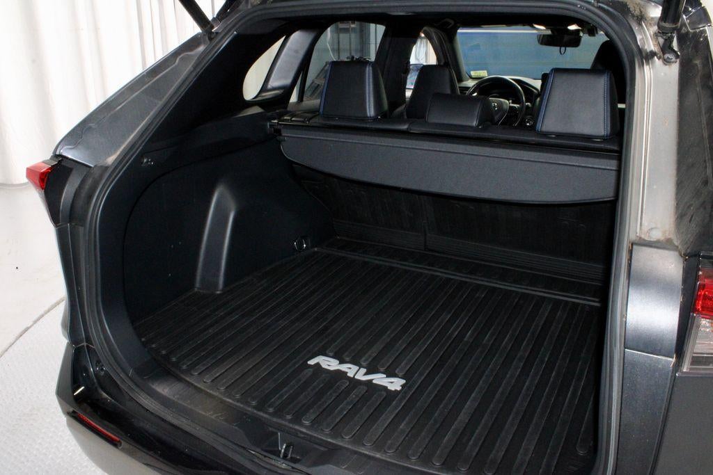 2023 Toyota RAV4 XSE