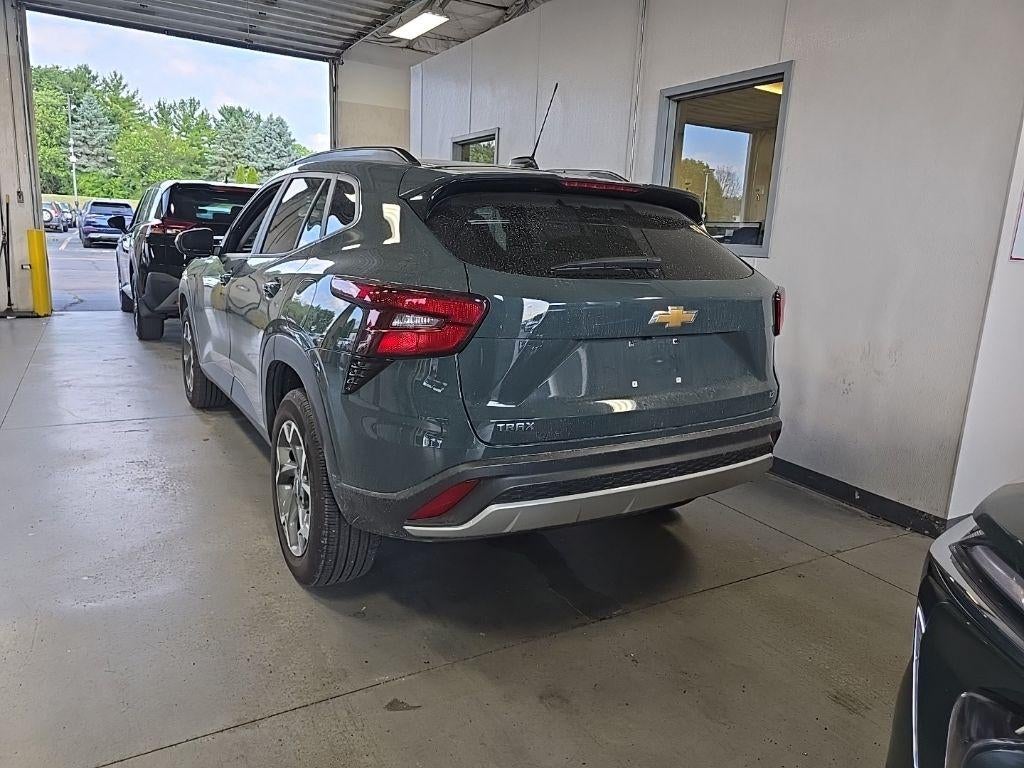 2025 Chevrolet Trax LT