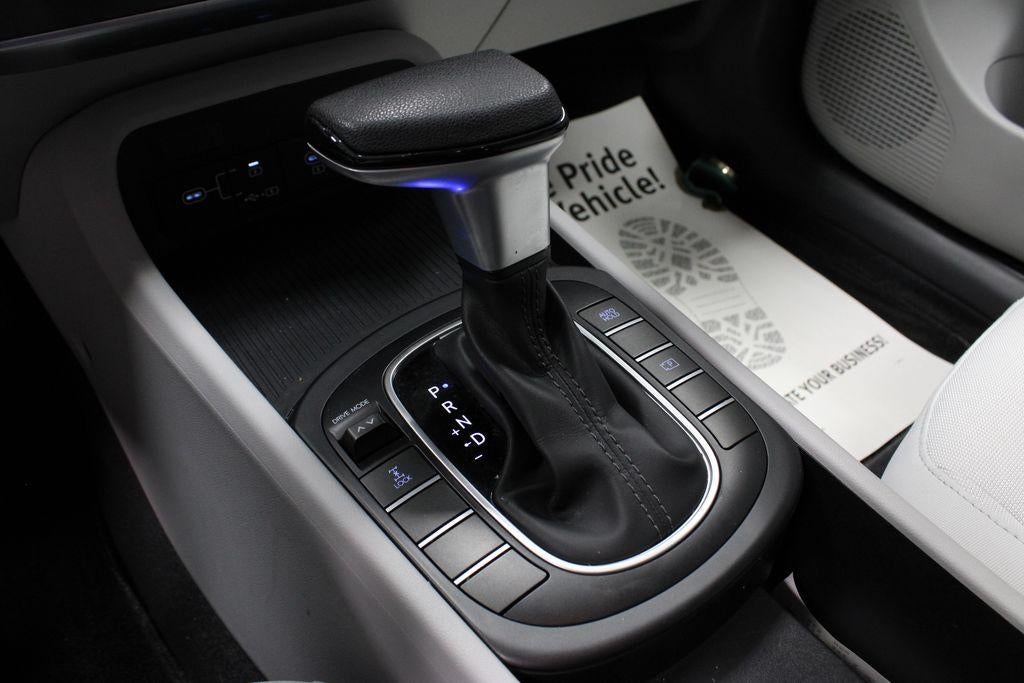2024 Hyundai KONA SE