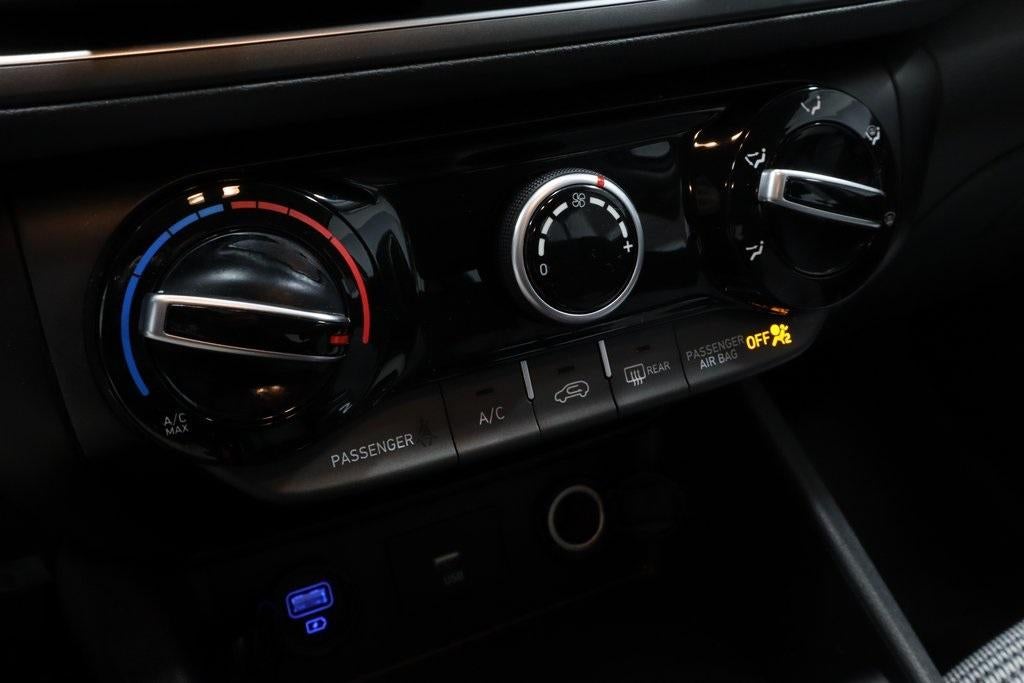 2023 Hyundai KONA SE