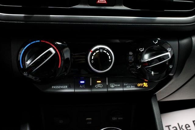 2023 Hyundai KONA SE
