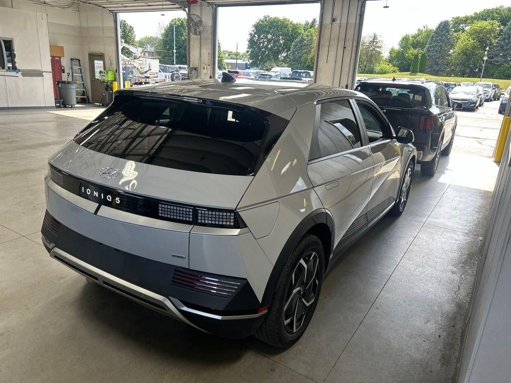 2024 Hyundai IONIQ 5 SE