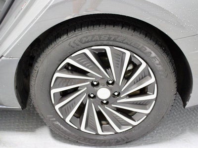 2023 Hyundai SONATA Hybrid Limited