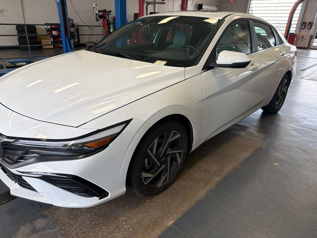 2025 Hyundai ELANTRA Hybrid Limited